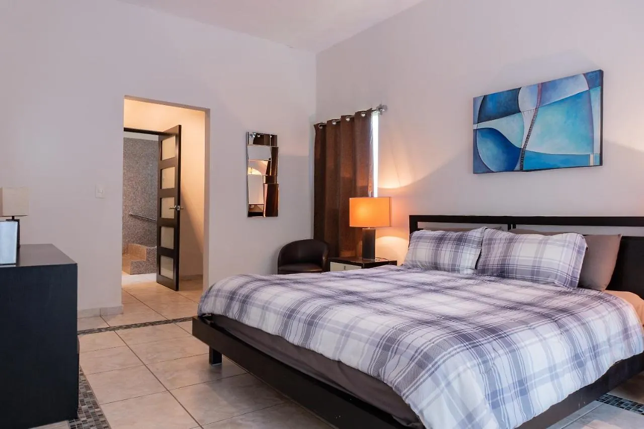 Casa Quetzali Home بلايا ديل كارمن بيت للعطل