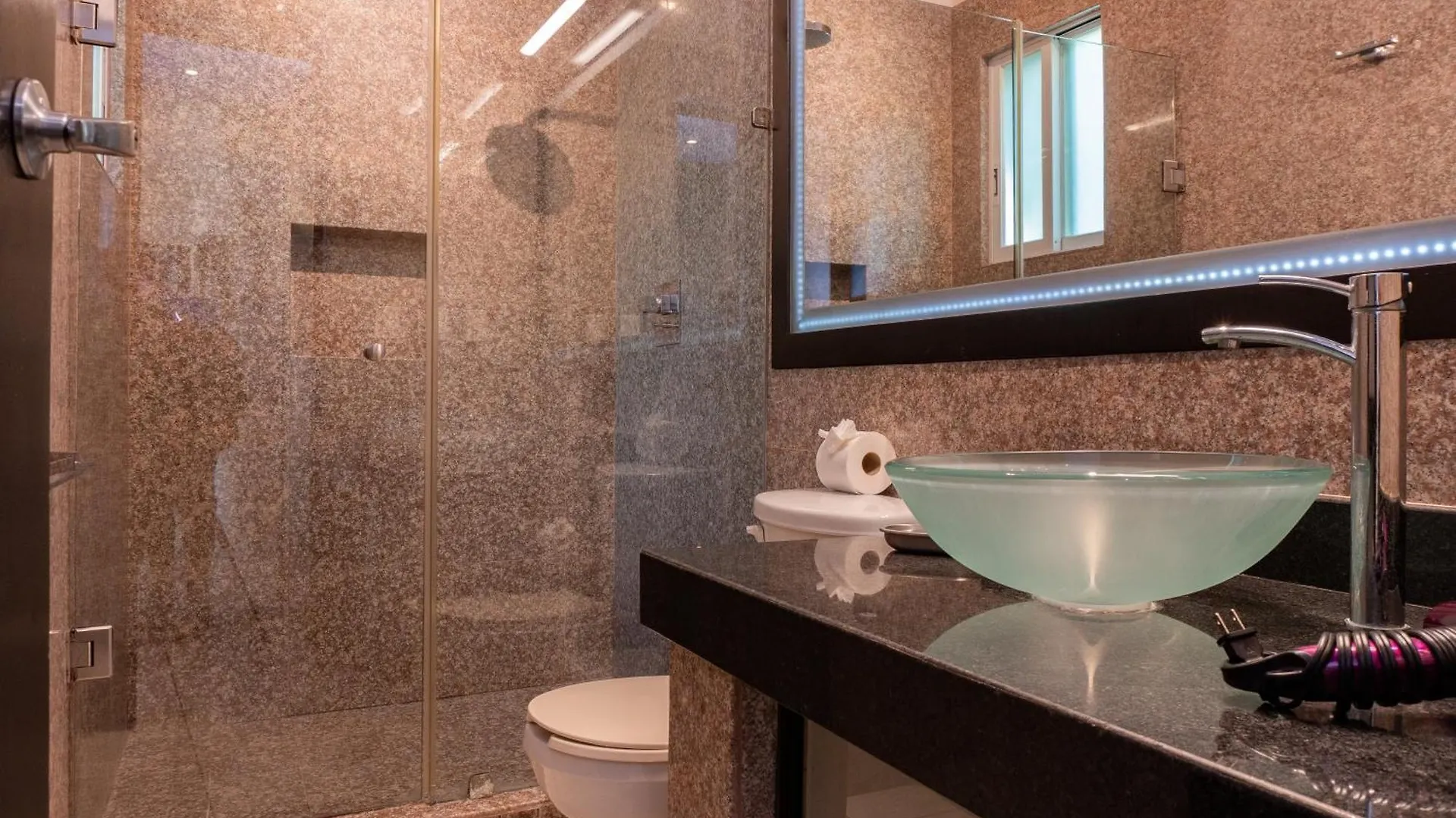 Casa Quetzali Home بلايا ديل كارمن المكسيك